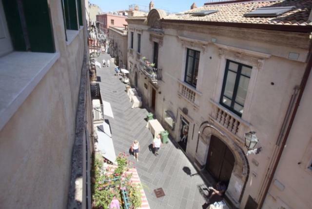 Corso Umberto Piazza Duomo Taormine
